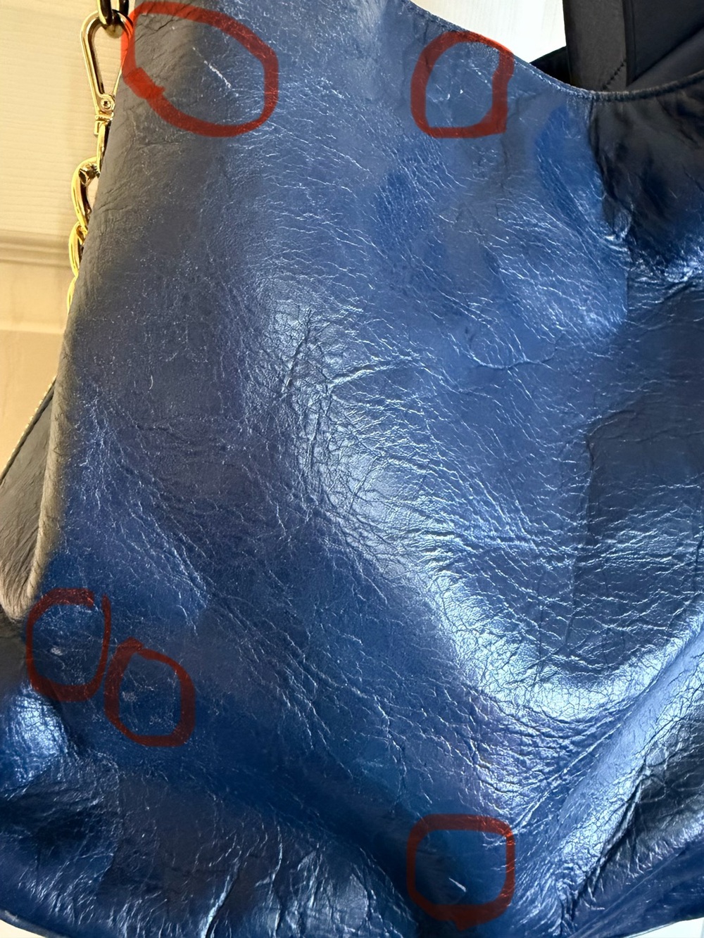 Michael Kors Navy Leather Shoulder Bag with Gold Chain Straps - Picture 10 of 12